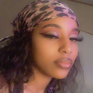 Meet your Posher, Zakyhra